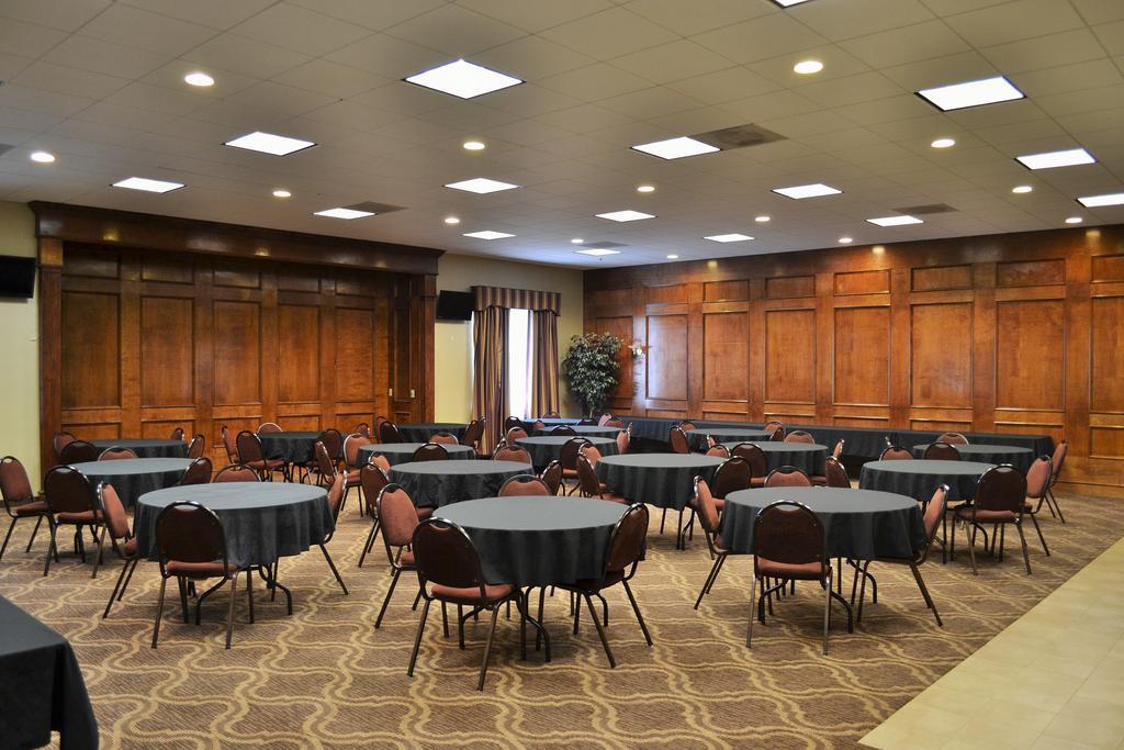 Ashmore Inn And Suites Lubbock Esterno foto