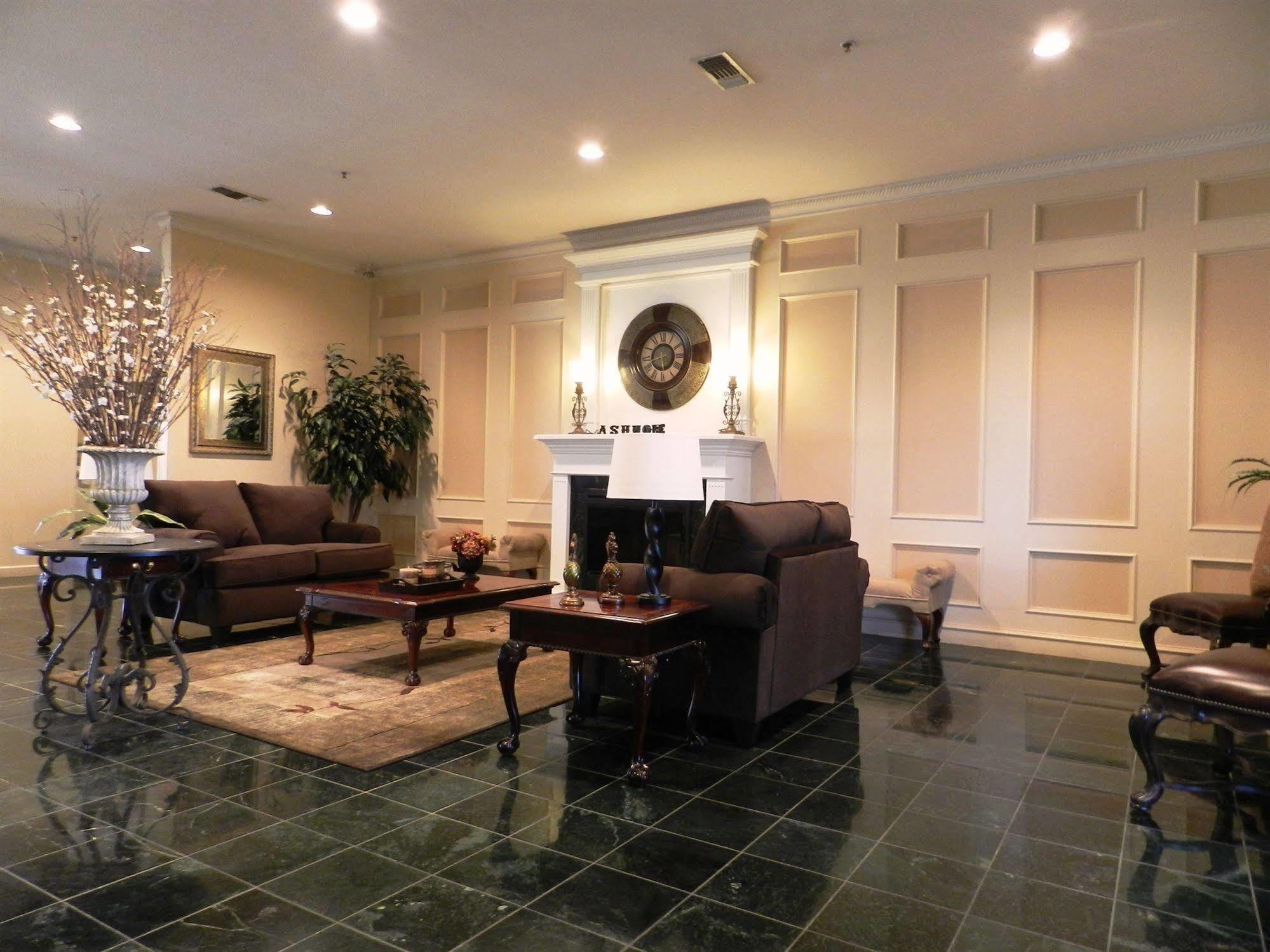 Ashmore Inn And Suites Lubbock Esterno foto