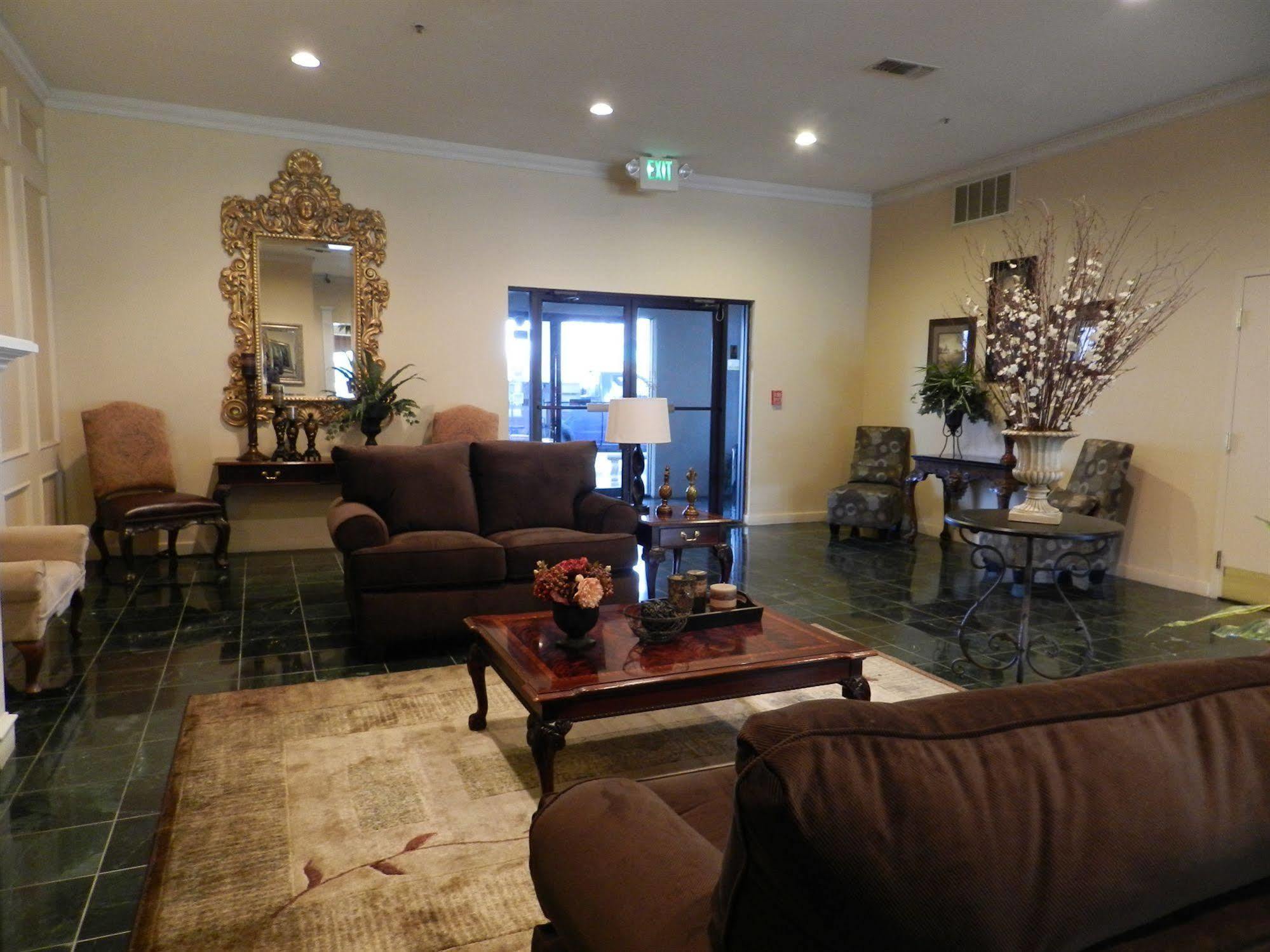 Ashmore Inn And Suites Lubbock Esterno foto