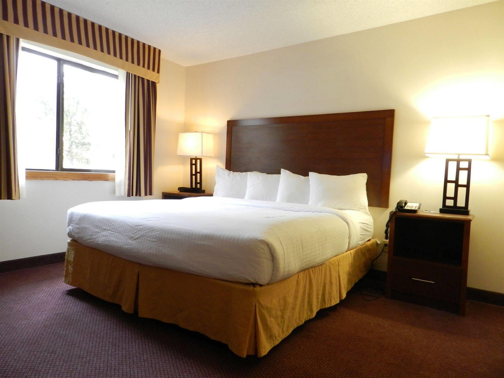 Ashmore Inn And Suites Lubbock Esterno foto