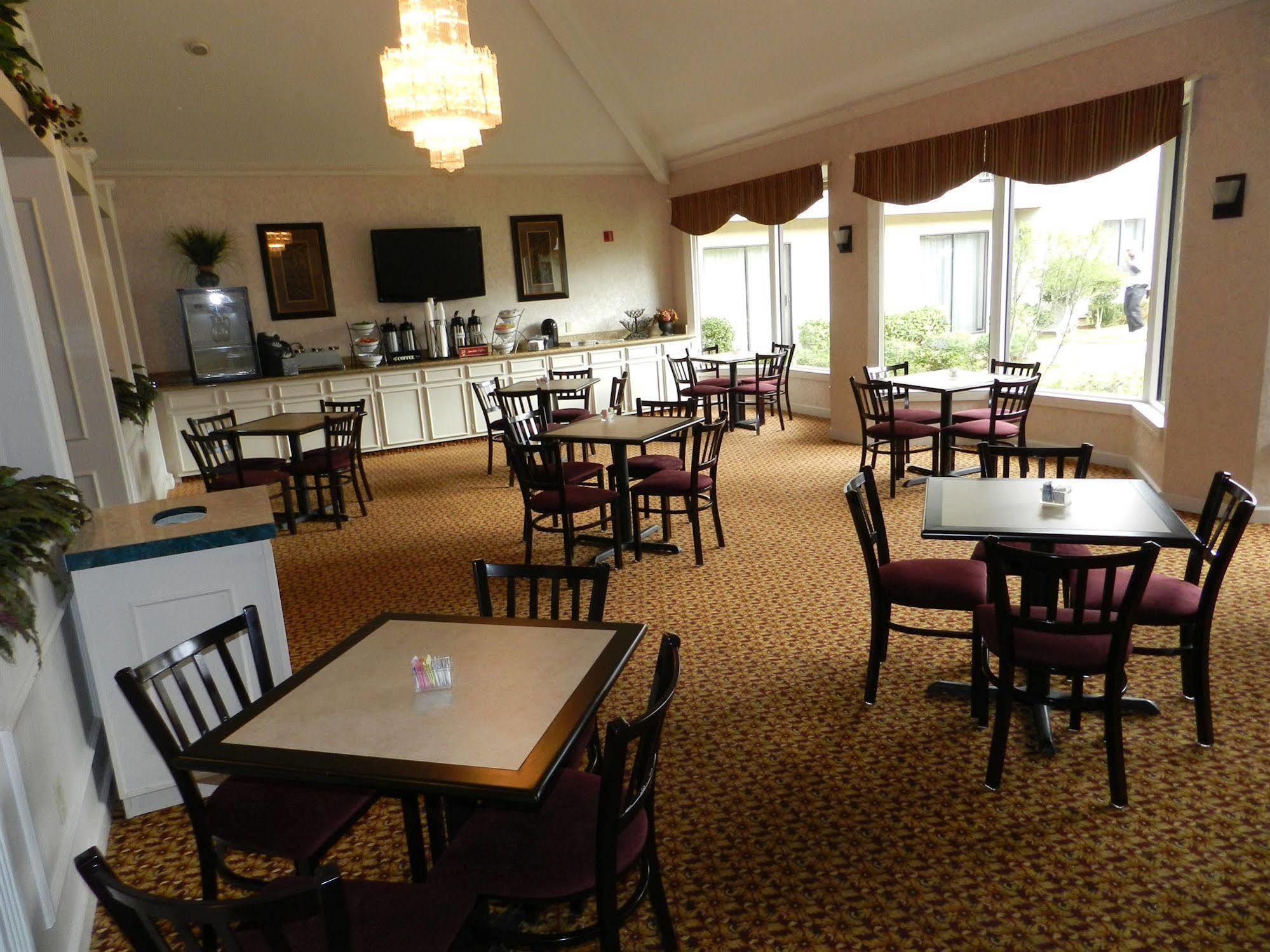 Ashmore Inn And Suites Lubbock Esterno foto
