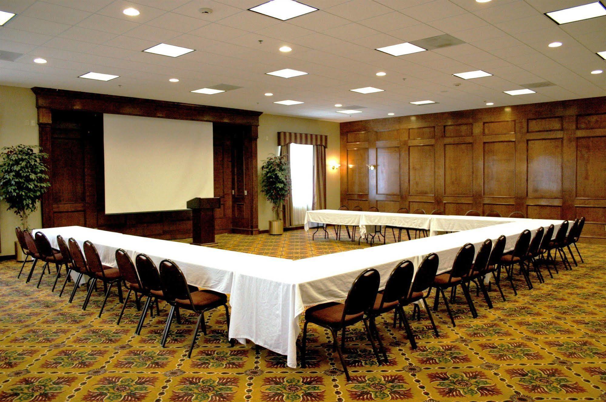 Ashmore Inn And Suites Lubbock Esterno foto