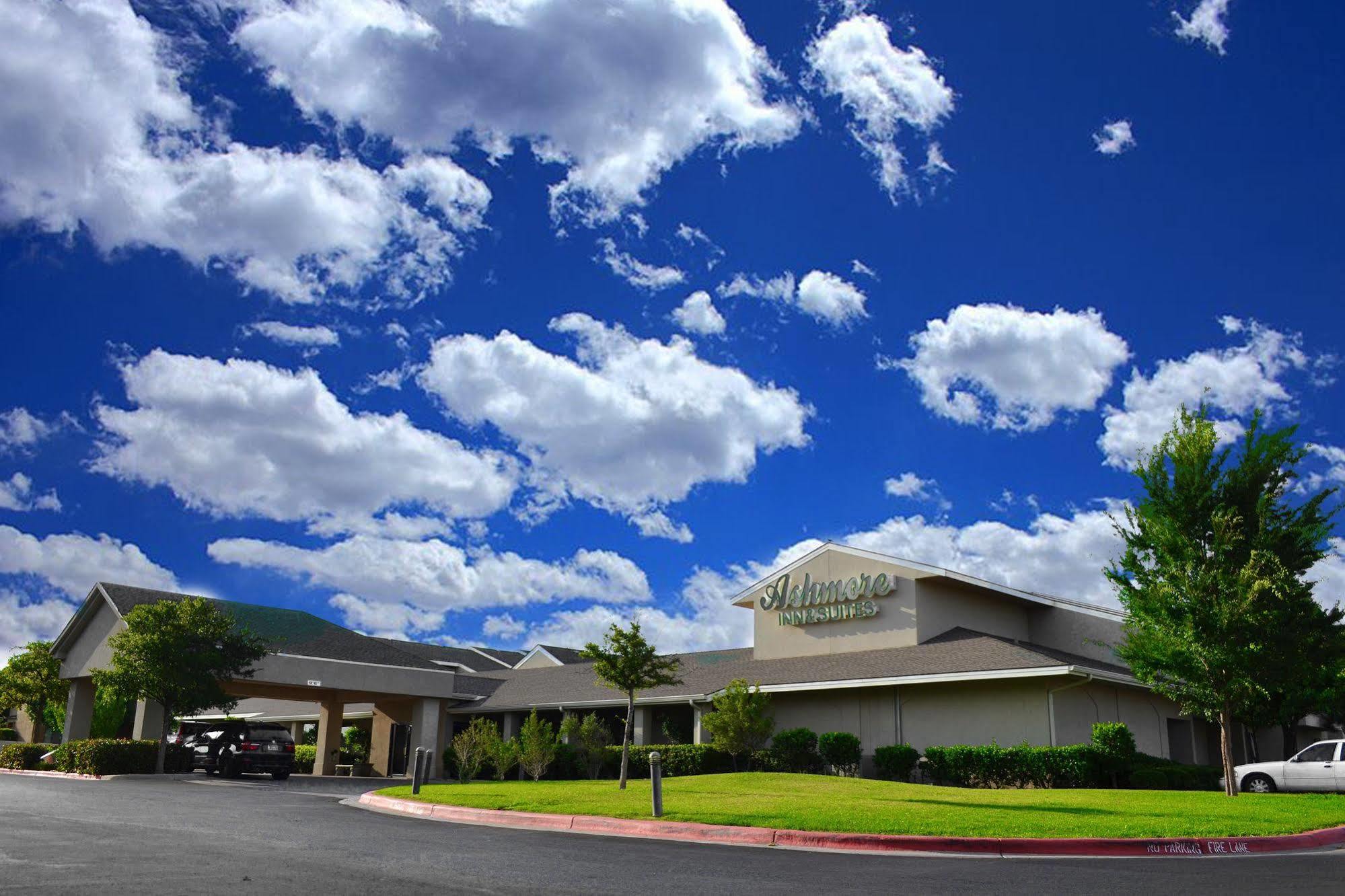 Ashmore Inn And Suites Lubbock Esterno foto