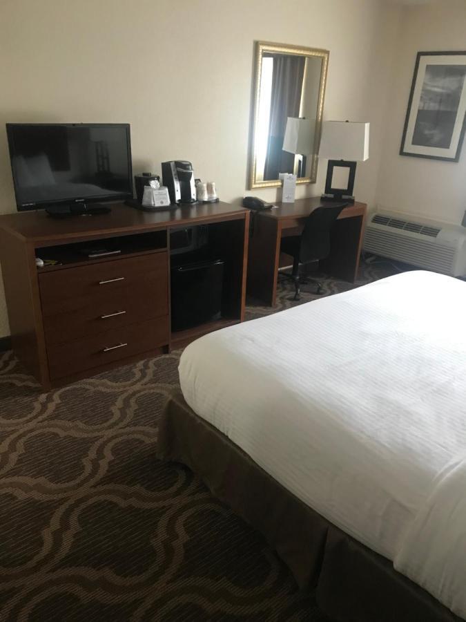 Ashmore Inn And Suites Lubbock Esterno foto